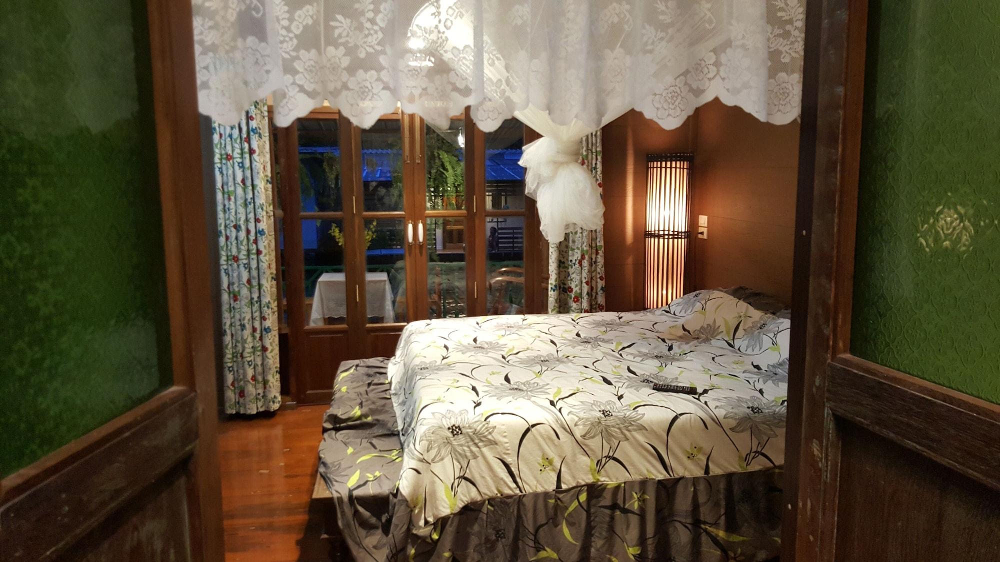 Bangluang House Hotel Bangkok Kültér fotó