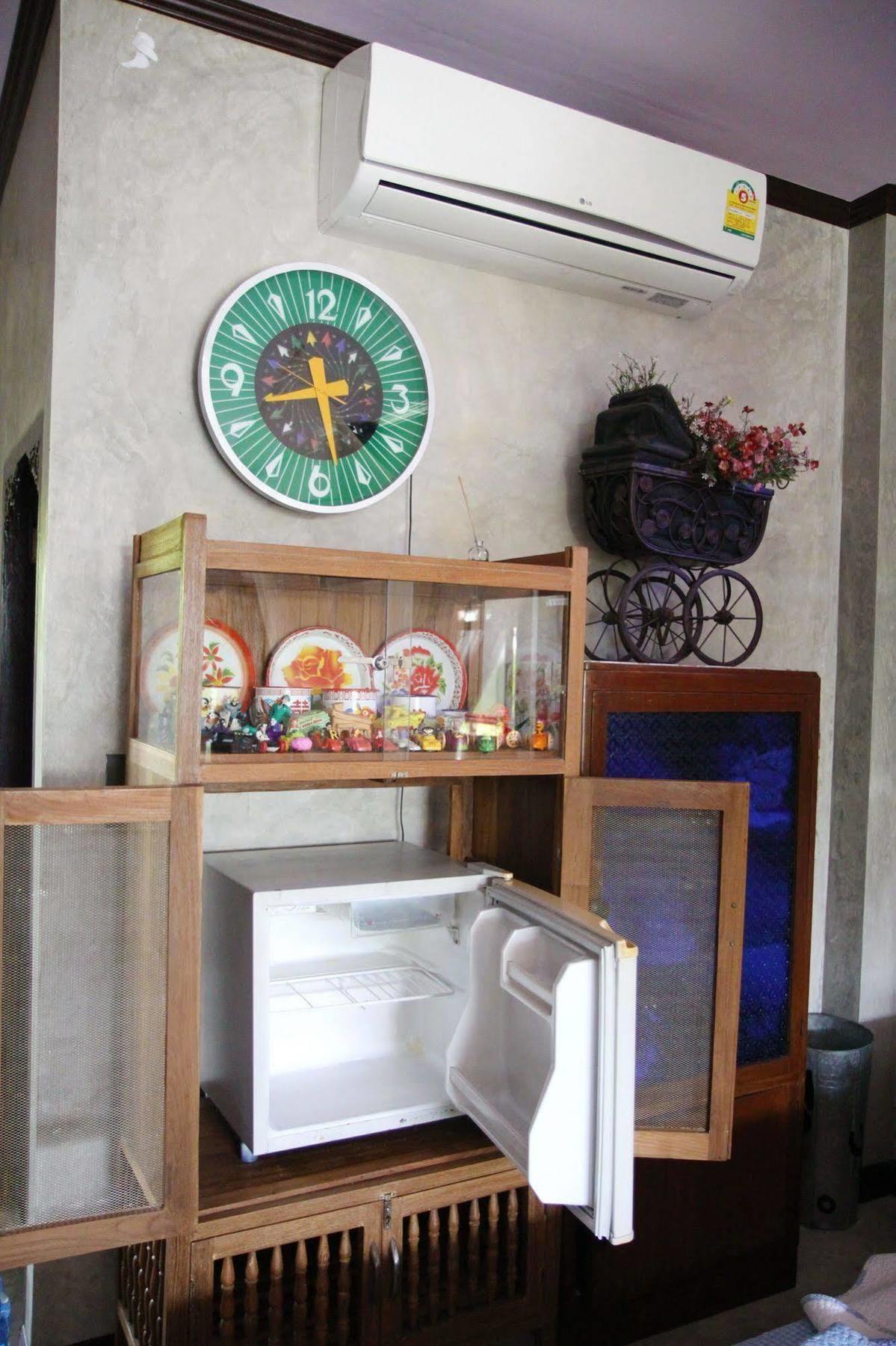 Bangluang House Hotel Bangkok Kültér fotó